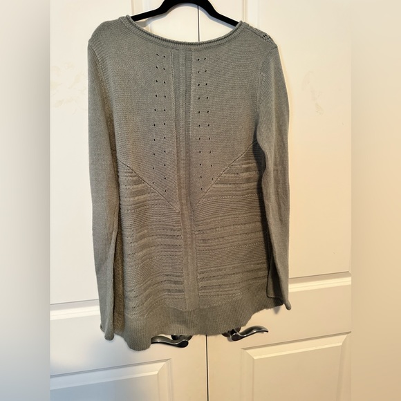 Mystree Sweater - Picture 1 of 5
